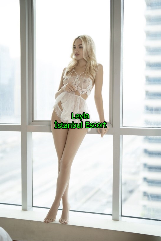 istanbulescotleyla-1 İstanbul Escort Leyla 24 Yaşında 1.70 Boyundayım Vahşi Sevişmelere Varım!
